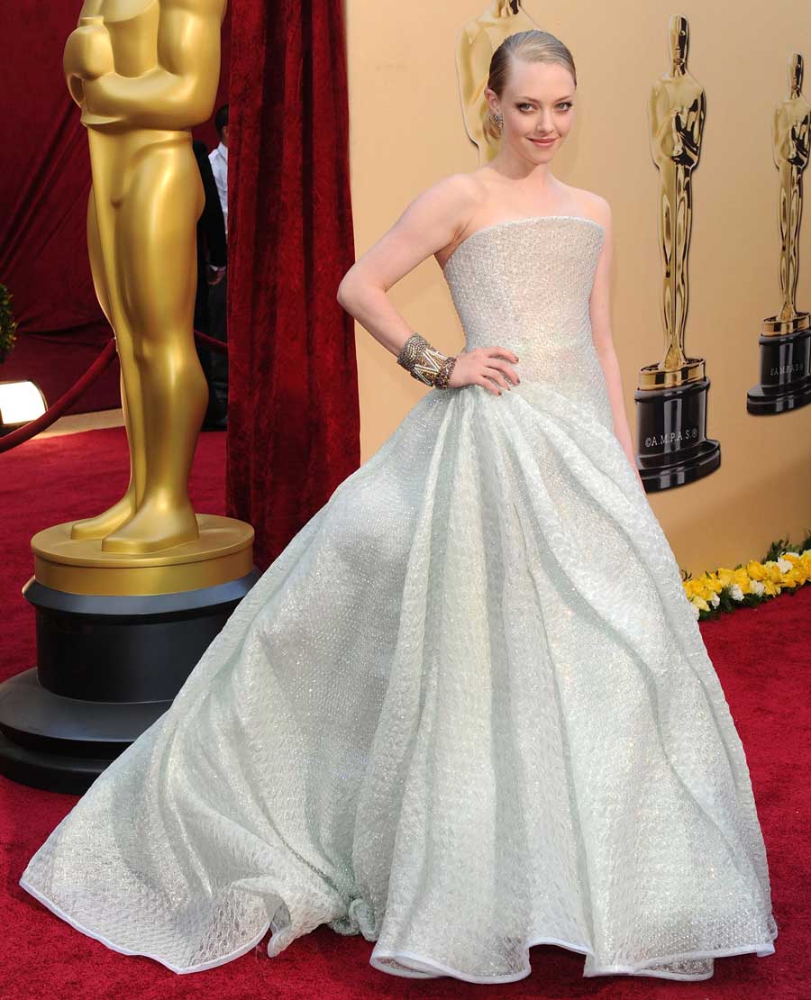 2010-03-07-amandaseyfried.jpg